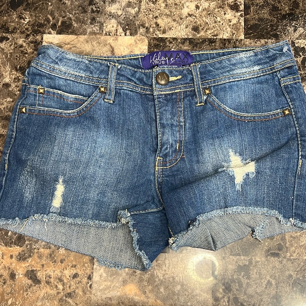 Miley Cyrus Max Azria Jean shorts size 9 NWOT